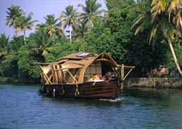 Kerala Houseboat Tour